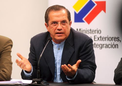 Canciller Ecuatoriano, Ricardo Patiño, Ecuador expulsa a embajadora de Estados U